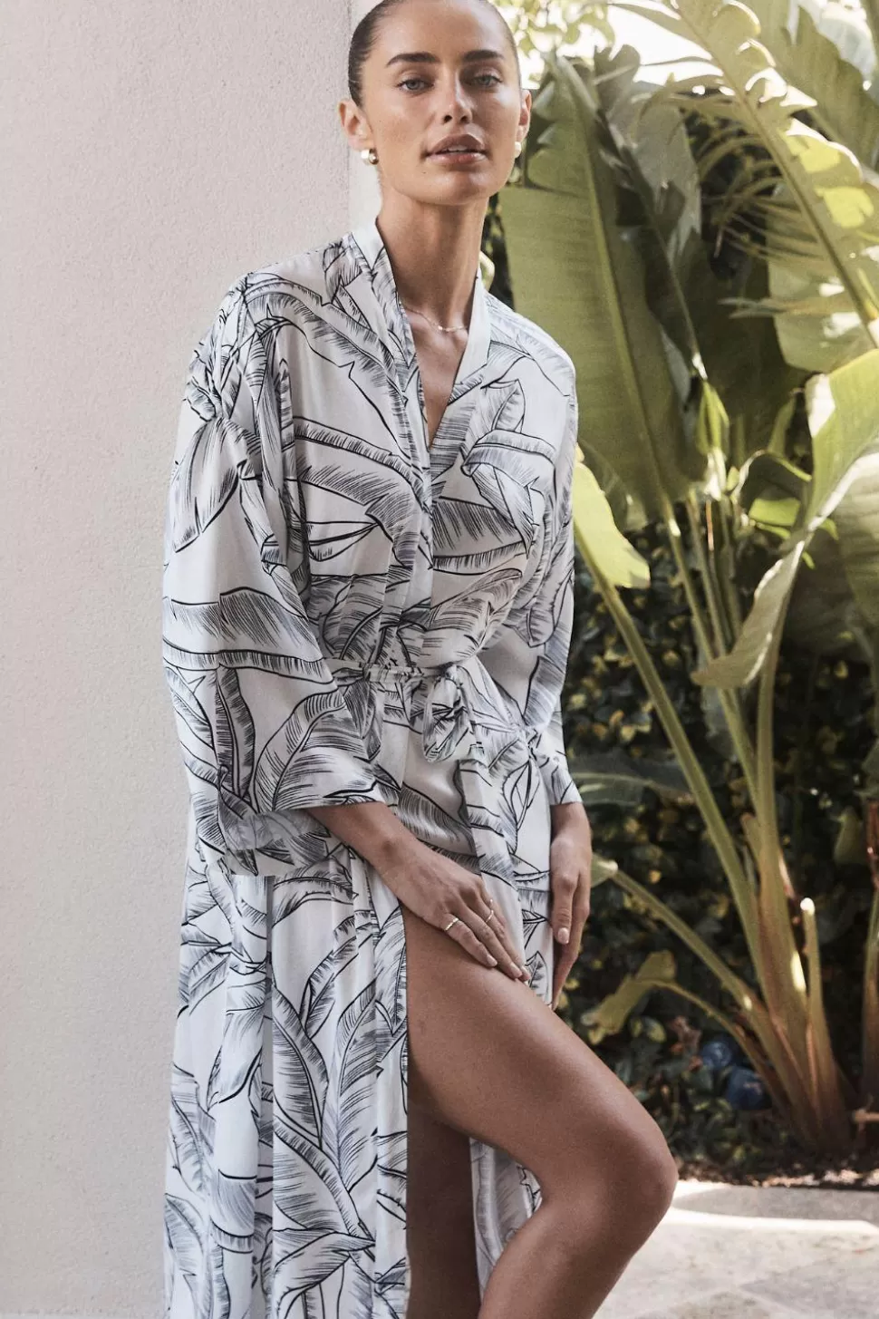 Gingerlily Resortwear | Sale-Angie White Black Satin Robe